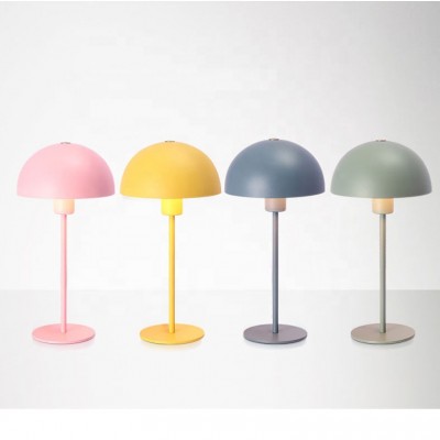 Led rechargeable restaurant decorative bar restaurant colorful cordless magnifying feather table lamp