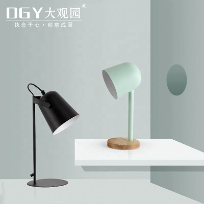 Blue and white porcelain wireless charging rechargeable mushroom classic table lamp for restaurant